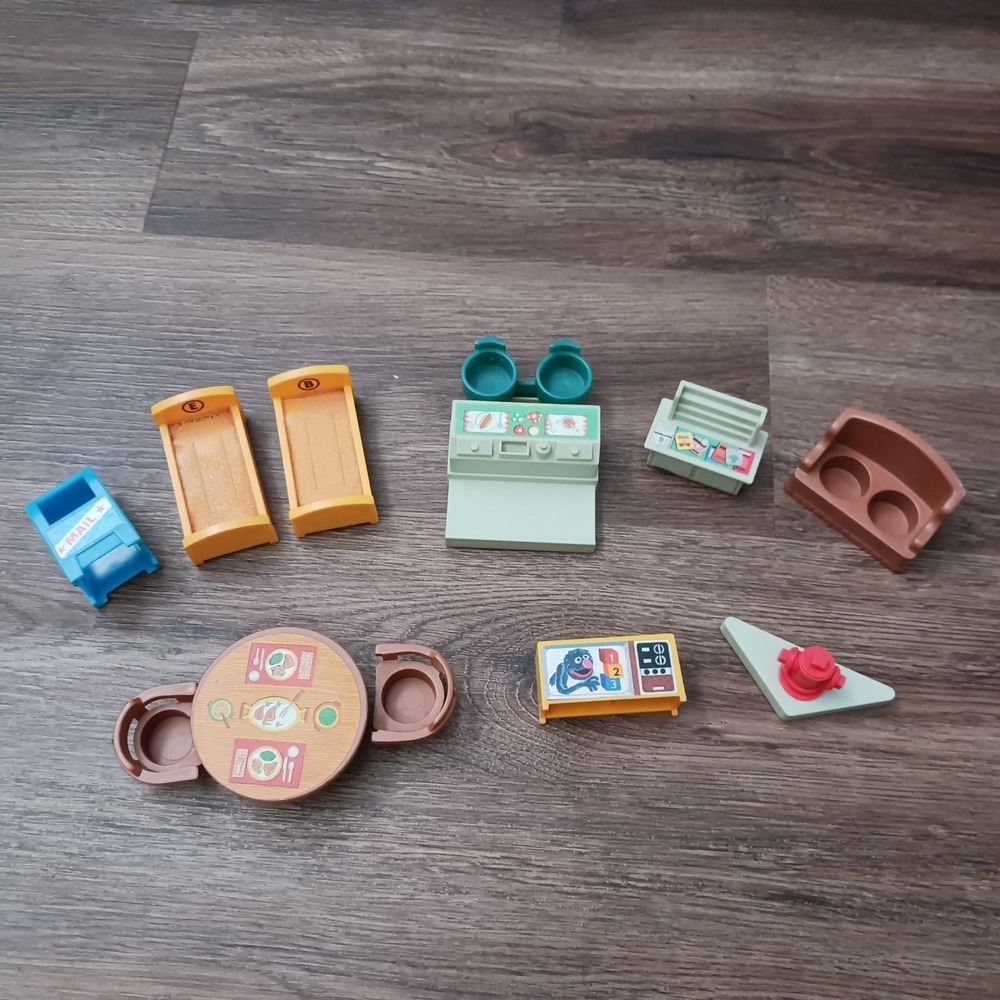 Vintage Fisher Price Little People Sesame Street Furniture Lot Beds Table TV
